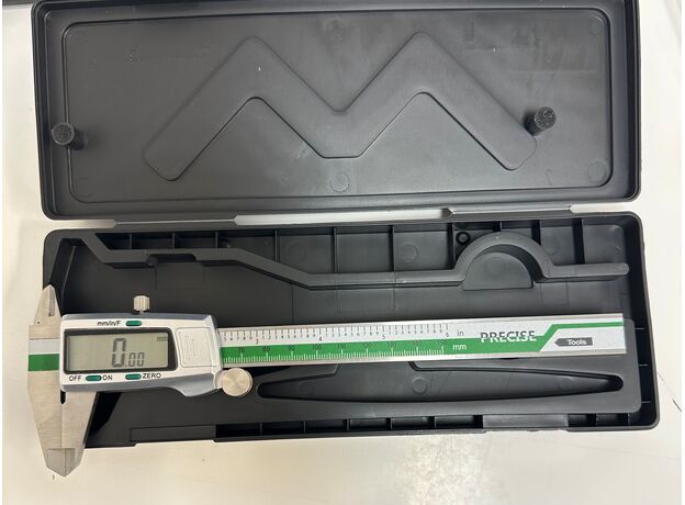 Digital Caliper - MEASURING at Carbidenz